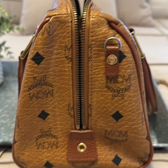 MCM Boston Bag - Picture 15 of 16